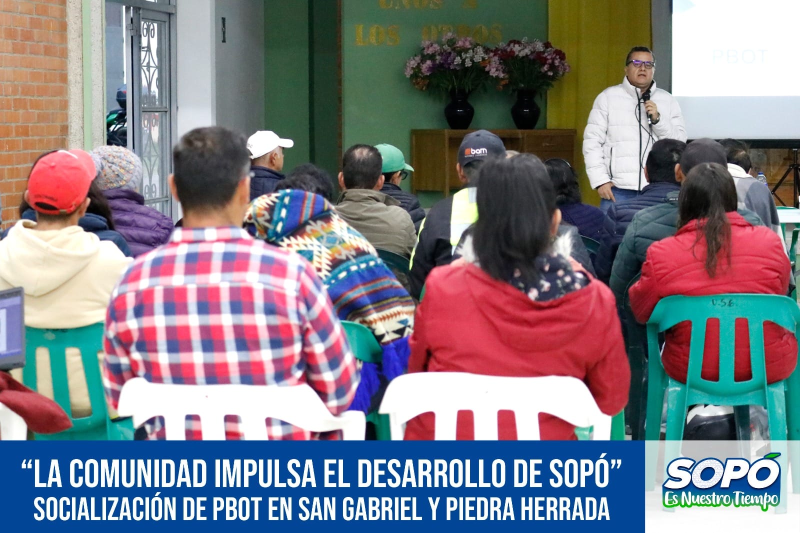 Los habitantes de la vereda San Gabriel asistieron a la socialización del Plan Básico de Ordenamiento Territorial donde aportaron sus ideas, sugerencias y dudas para contribuir al desarrollo territorial de nuestro municipio